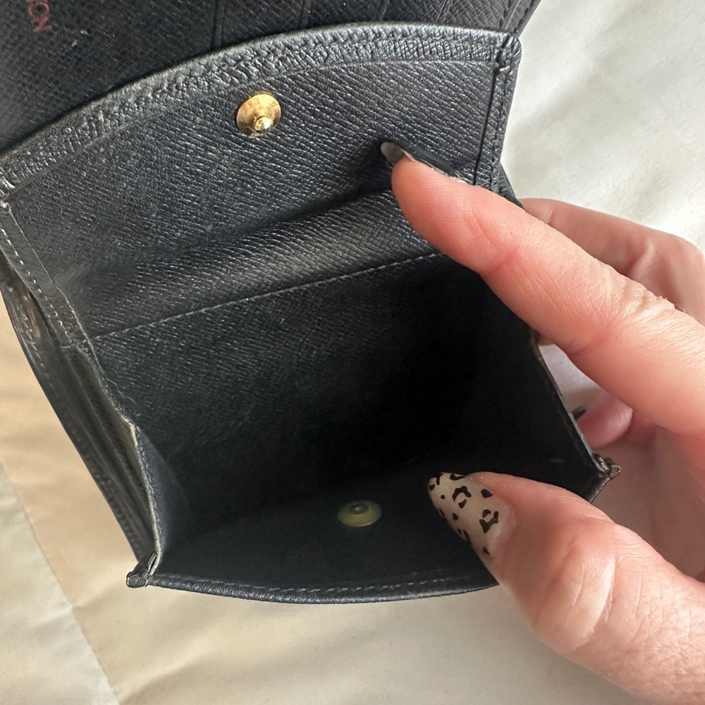 Louis Vuitton Black Epi Leather Wallet - Near Flawless - Picture 8 of 16